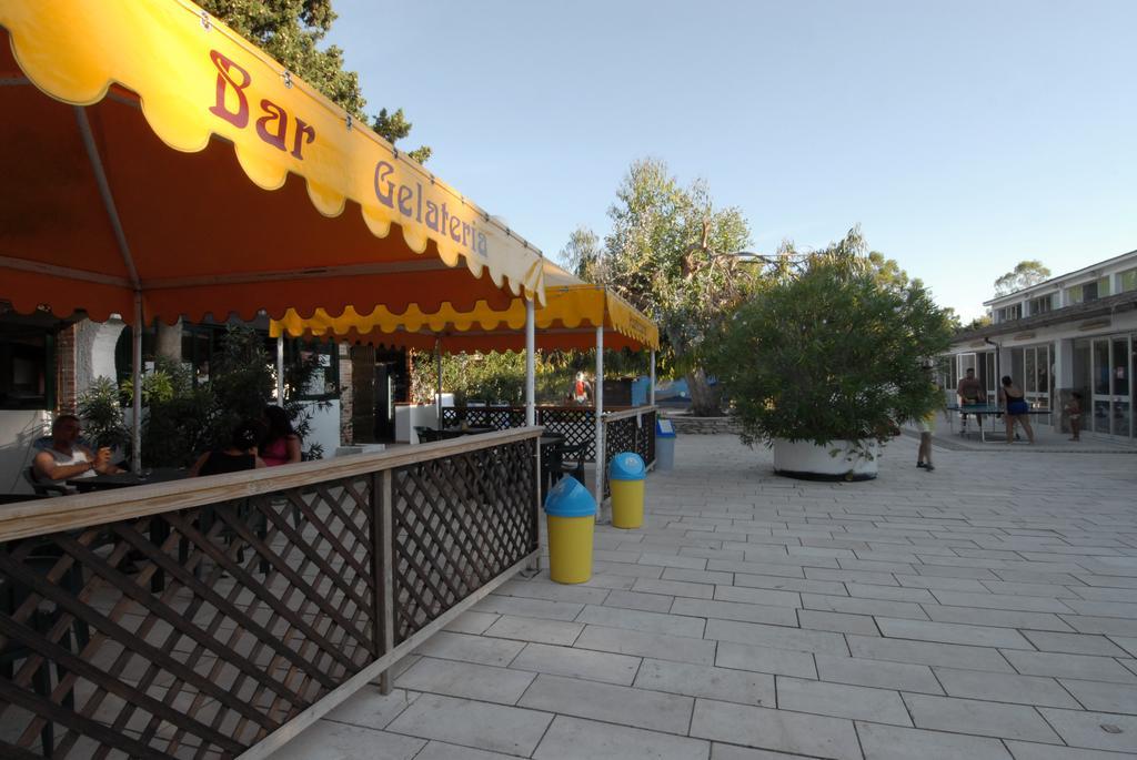 Villaggio Camping Uria Foce Varano Eksteriør billede