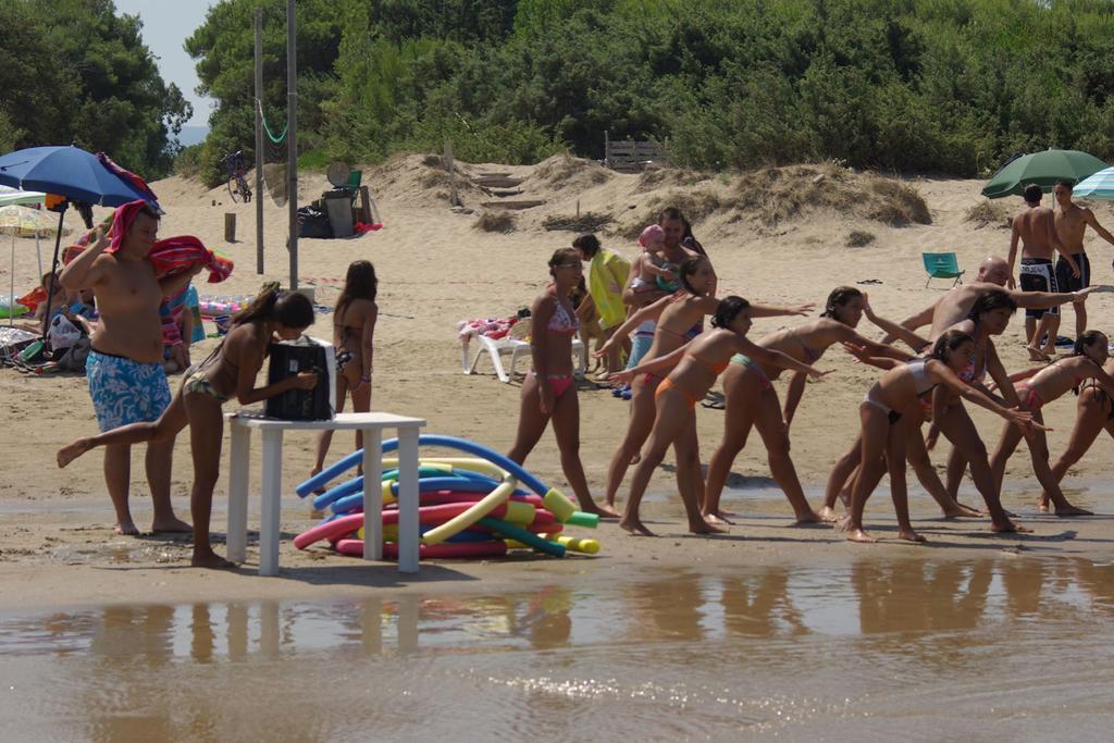 Villaggio Camping Uria Foce Varano Eksteriør billede
